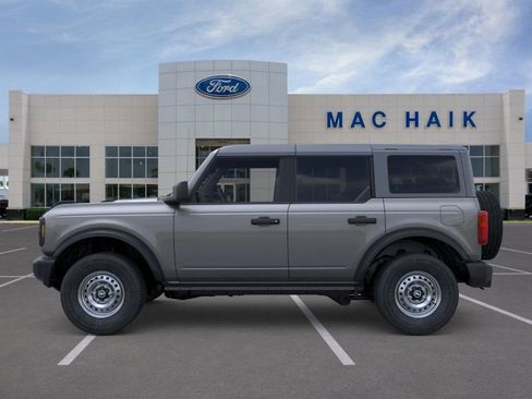 New 2025 Ford Bronco 4-Door image 3