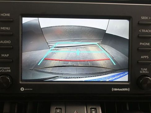 Used 2021 Toyota RAV4 XLE Premium image 33