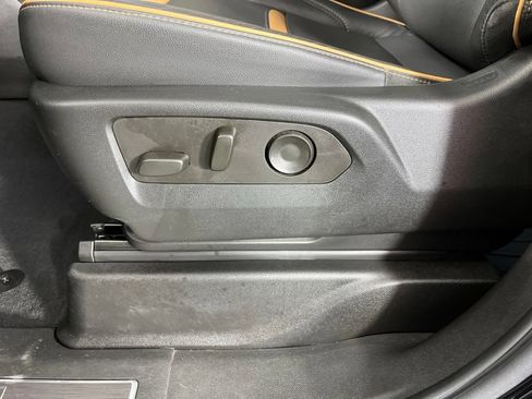 Certified 2022 GMC Yukon AT4 w/ Max Trailering Package AWD/4WD image 27