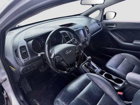 Used 2018 Kia Forte EX FWD image 10