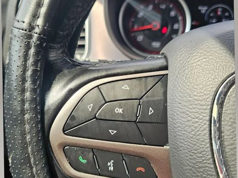 Used 2021 Dodge Charger SXT w/ Leather Interior Group RWD image 17