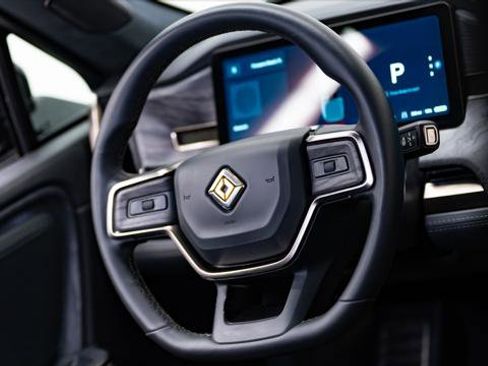 Used 2022 Rivian R1T Adventure image 36