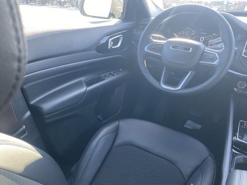 New 2026 Jeep Compass Latitude image 29