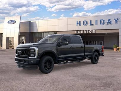New 2026 Ford F250 Lariat w/ Black Appearance Package