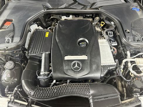 Used 2018 Mercedes-Benz E 300 image 39