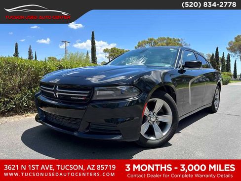 Used 2015 Dodge Charger SE w/ Sport Appearance Group image 1