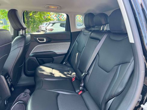 Used 2022 Jeep Compass Latitude AWD/4WD image 26