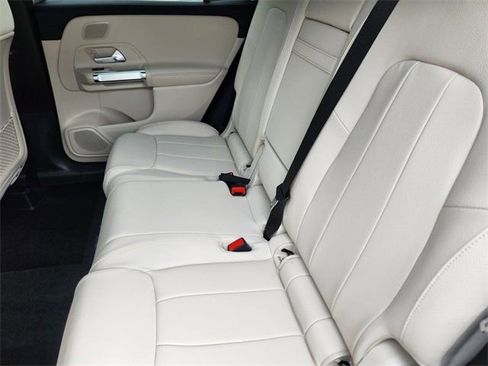 Certified 2026 Mercedes-Benz GLB 250 4MATIC image 12