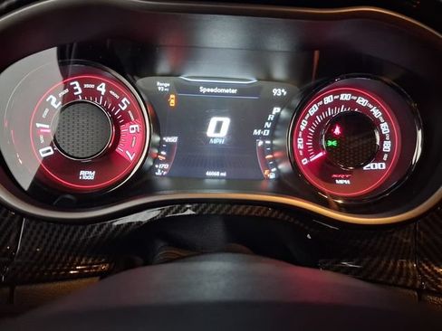 Used 2015 Dodge Challenger SRT Hellcat RWD image 17