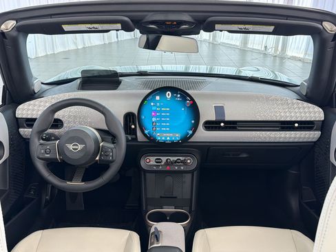 Used 2025 MINI Cooper Convertible FWD image 17