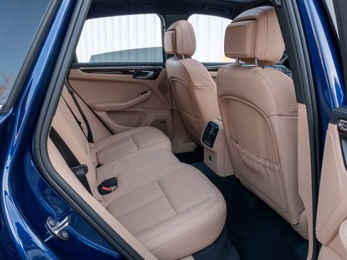 New 2026 Porsche Macan S image 38