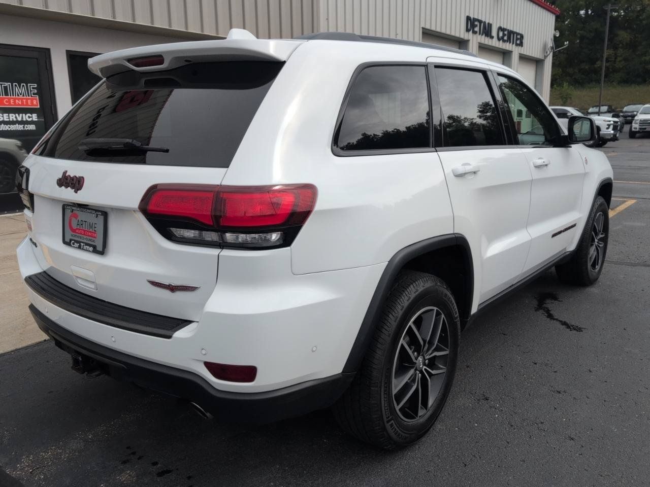 Used 2018 Jeep Grand Cherokee Trailhawk w/ Trailhawk Luxury Group AWD/4WD image 8