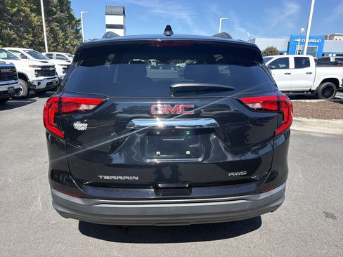 Used 2019 GMC Terrain SLE w/ Driver Convenience Package AWD/4WD image 9