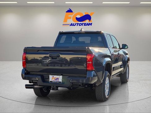 Used 2026 Toyota Tacoma SR5 RWD image 4