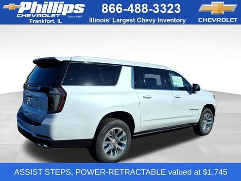 New 2026 Chevrolet Suburban Premier image 3