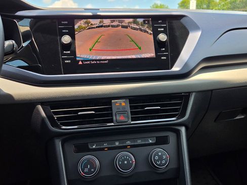 Certified 2022 Volkswagen Taos SE AWD/4WD image 28