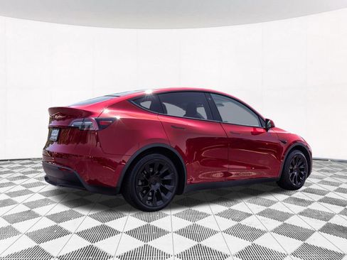Used 2022 Tesla Model Y Long Range AWD/4WD image 9