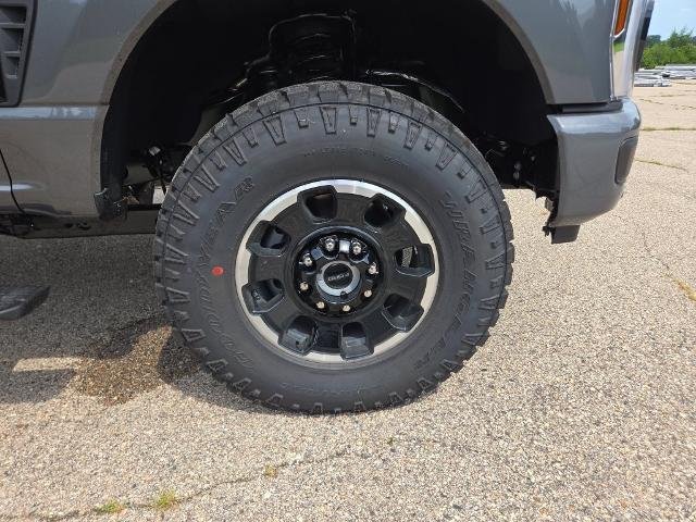 New 2026 Ford F250 Platinum w/ Tremor Off-Road Package AWD/4WD image 43