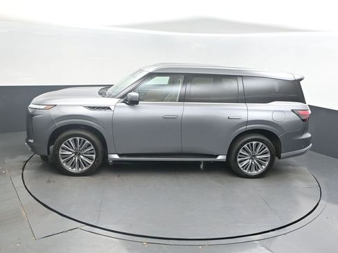 Certified 2025 INFINITI QX80 Sensory image 39