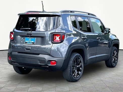 Used 2022 Jeep Renegade Altitude AWD/4WD image 5
