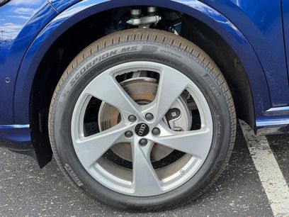 New 2025 Audi Q5 Premium Plus