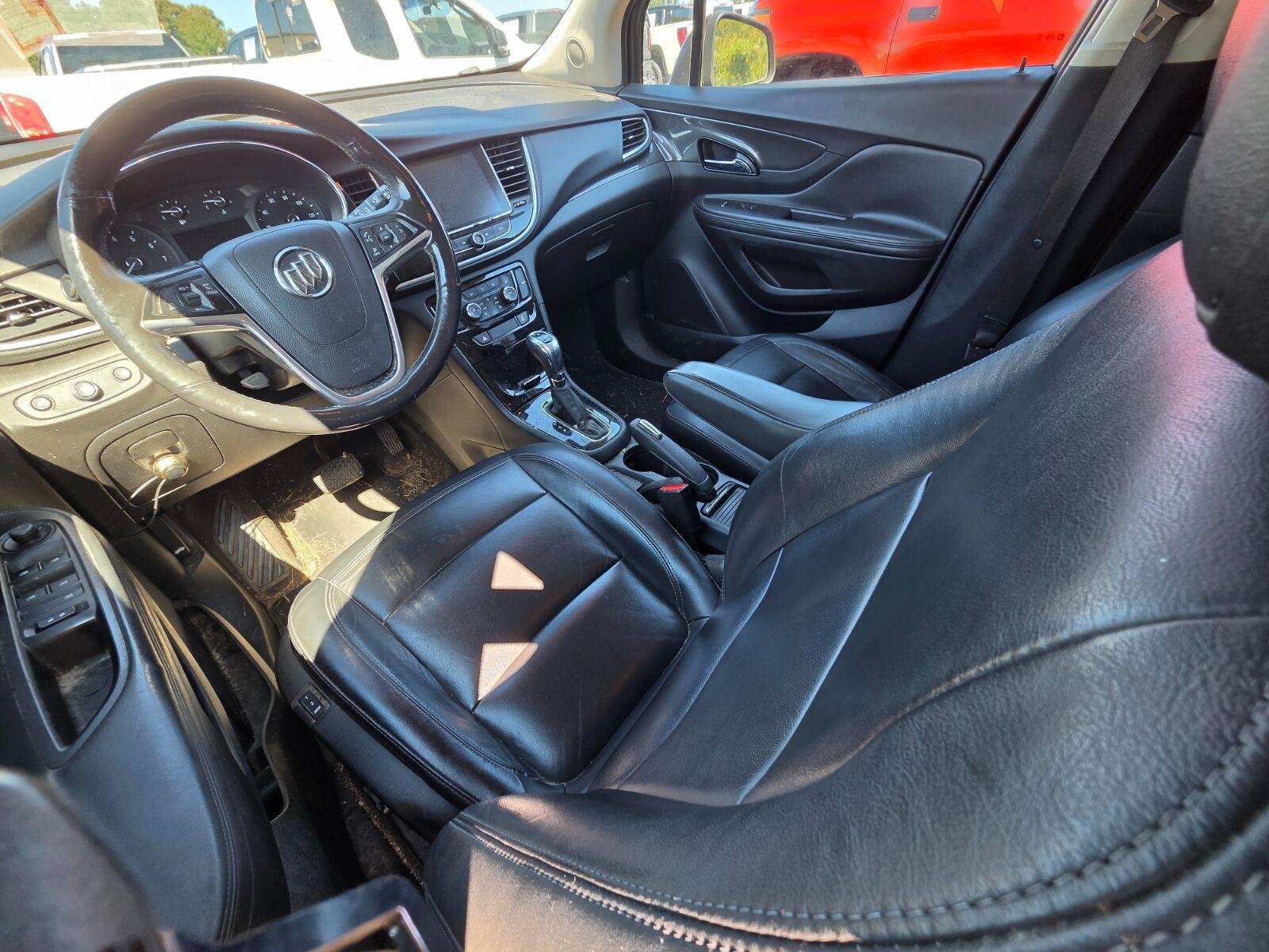 Used 2017 Buick Encore Essence FWD image 8