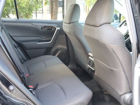 Used 2025 Toyota RAV4 LE AWD/4WD image 18