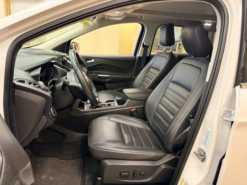 Used 2019 Ford Escape SEL AWD/4WD image 7
