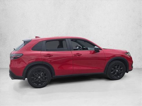 Used 2025 Honda HR-V Sport image 4