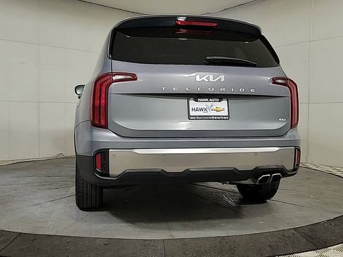 Used 2025 Kia Telluride S image 5