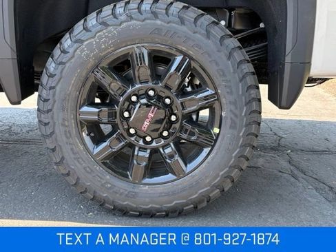 New 2026 GMC Sierra 3500 AT4 w/ AT4 Premium Plus Package AWD/4WD image 11
