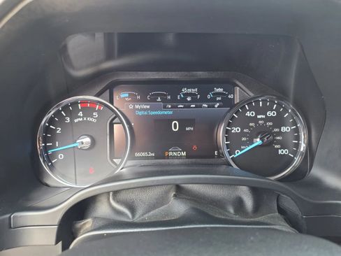 Used 2021 Ford F250 Platinum w/ FX4 Off-Road Package AWD/4WD image 17
