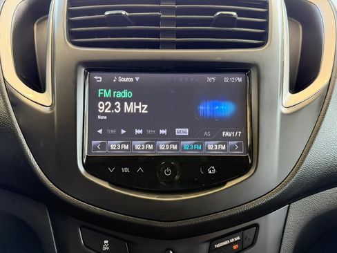Used 2016 Chevrolet Trax LS FWD image 16