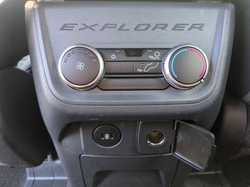 Certified 2025 Ford Explorer ST-Line AWD/4WD image 26