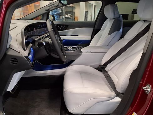 Certified 2026 Cadillac Optiq Sport 1 image 18