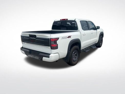 Used 2025 Nissan Frontier PRO-4X image 3
