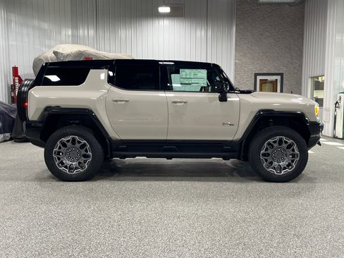 New 2026 GMC Hummer EV SUV image 5