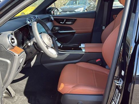 Certified 2025 Mercedes-Benz GLC 300 image 13