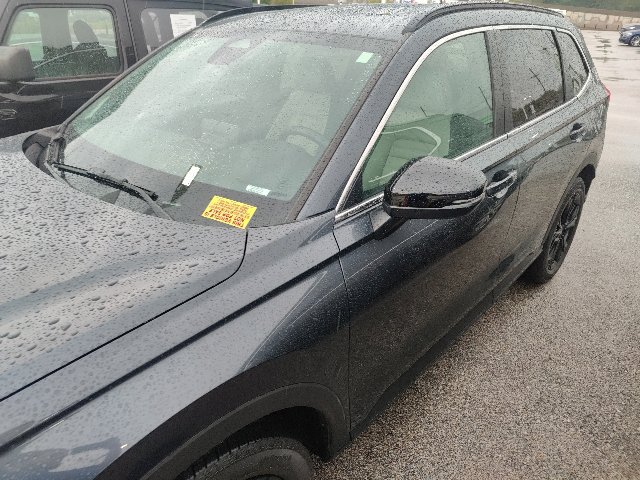 Used 2023 Honda CR-V Sport Touring image 4