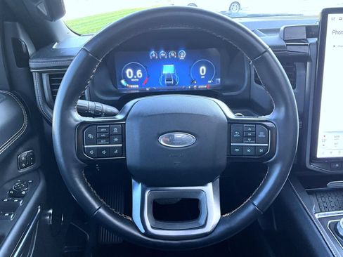 Used 2023 Ford Expedition Platinum AWD/4WD image 13