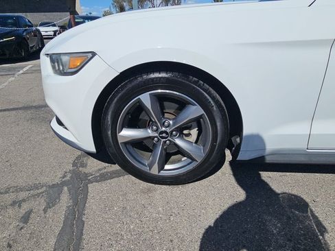 Used 2015 Ford Mustang Convertible w/ Equipment Group 051A RWD image 22