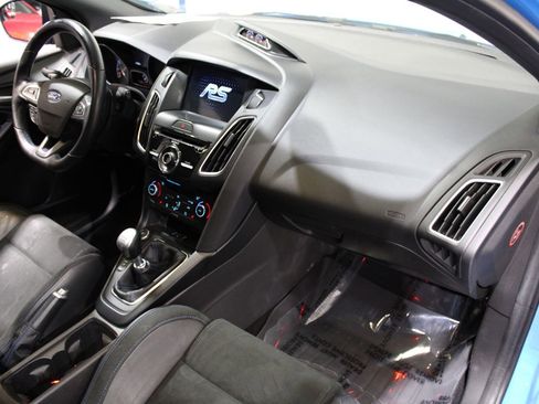 Used 2016 Ford Focus RS image 21