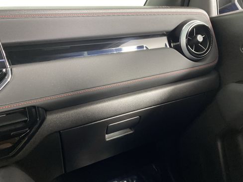 Used 2023 Chevrolet Colorado Z71 w/ Z71 Convenience Package 2 image 35