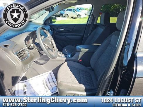 Used 2023 Chevrolet Equinox LT w/ Driver Convenience Package image 9