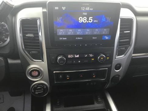 Used 2019 Nissan Titan SV w/ SV Convenience Package AWD/4WD image 17