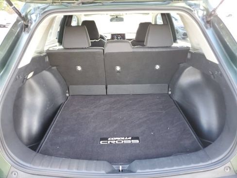 Used 2023 Toyota Corolla Cross LE AWD/4WD image 9