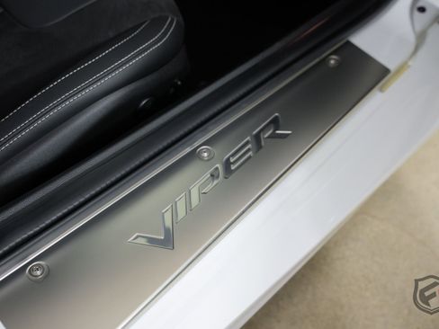 Used 2013 SRT Viper GTS image 36