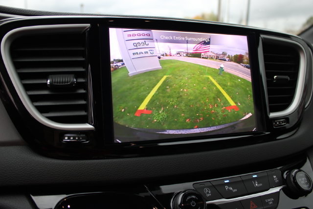 Used 2025 Chrysler Voyager LX FWD image 20