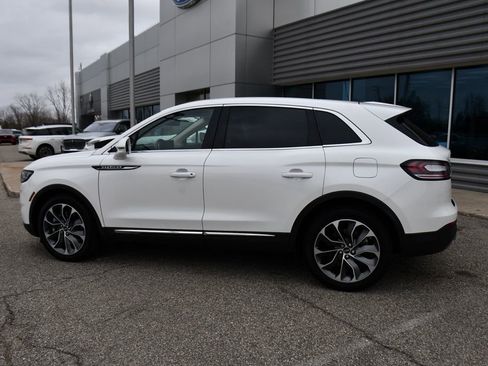 Used 2023 Lincoln Nautilus Reserve image 5