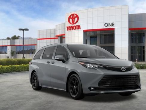 New 2026 Toyota Sienna XLE Woodland Edition image 16
